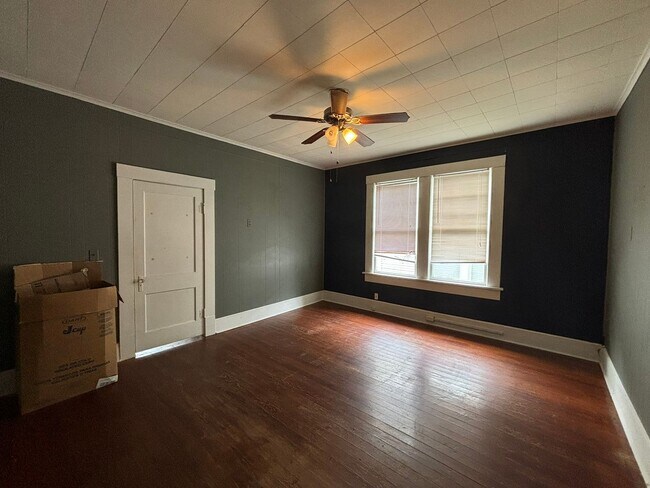 Building Photo - 425 Atkins Ave