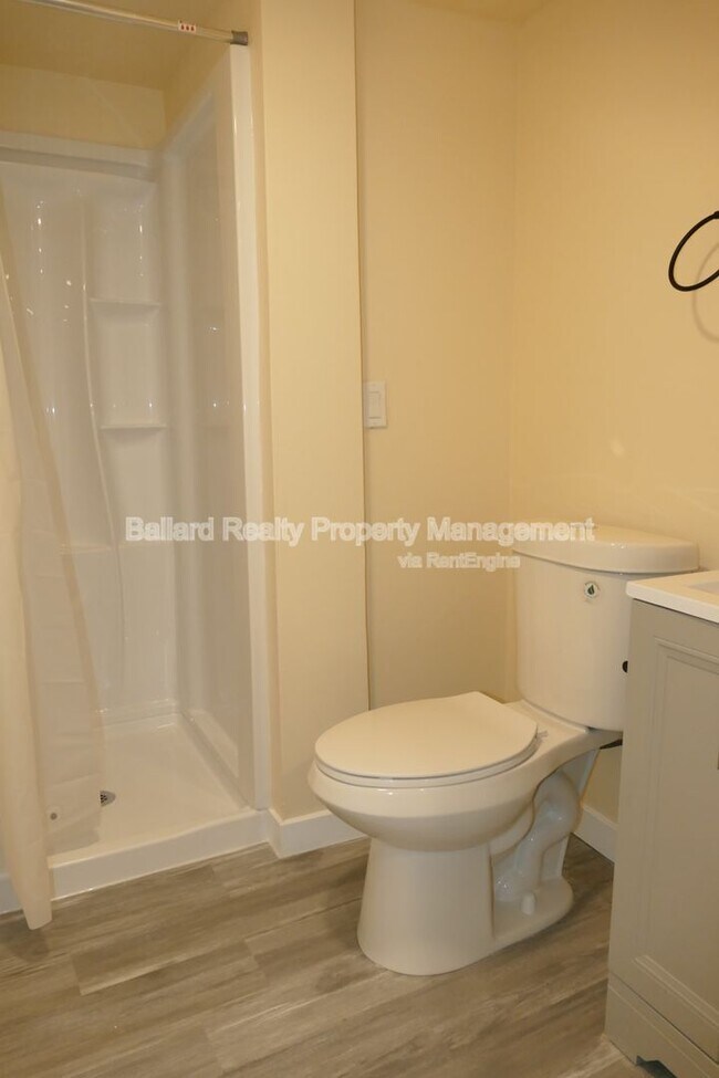 Building Photo - 469 N 36th St