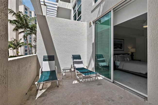 Building Photo - 3700 S Ocean Blvd