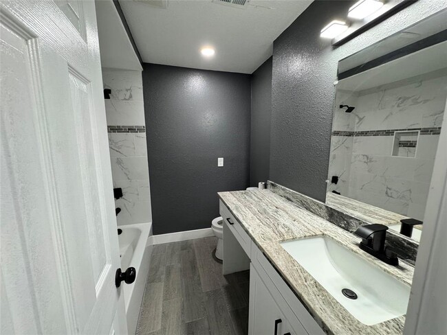 Building Photo - 4122 Dacca Dr