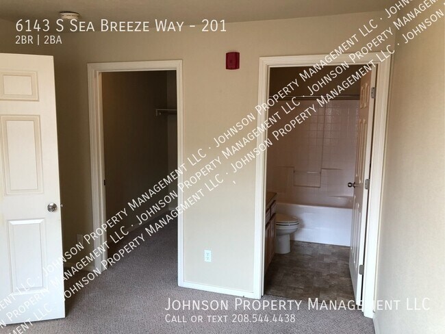 Building Photo - 6143 S Sea Breeze Way