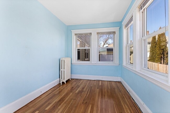 Building Photo - 64 Beaumont St