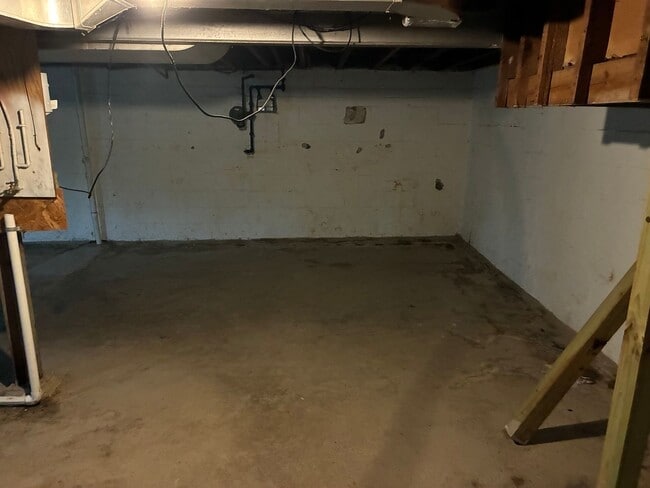 Building Photo - 2 bed 1 bath Conveniently located in Overland on Page