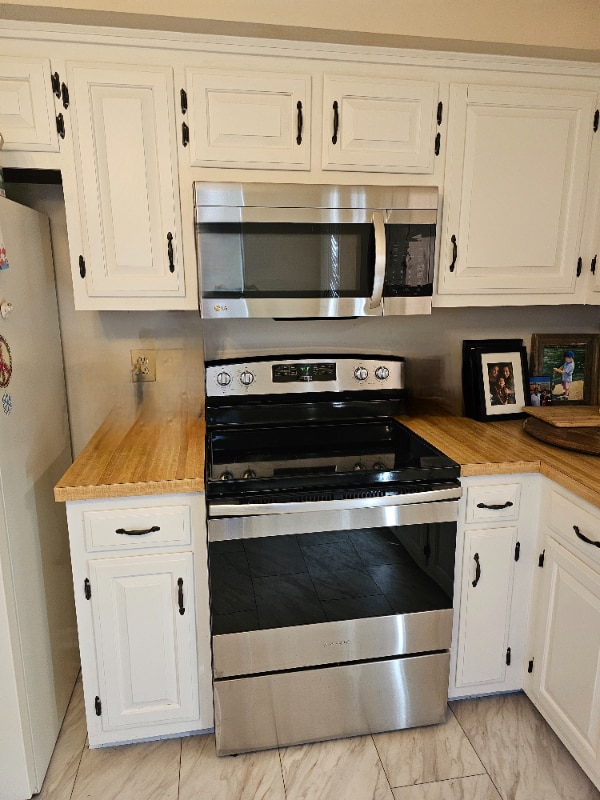 Building Photo - 1025 Brentwood Pointe