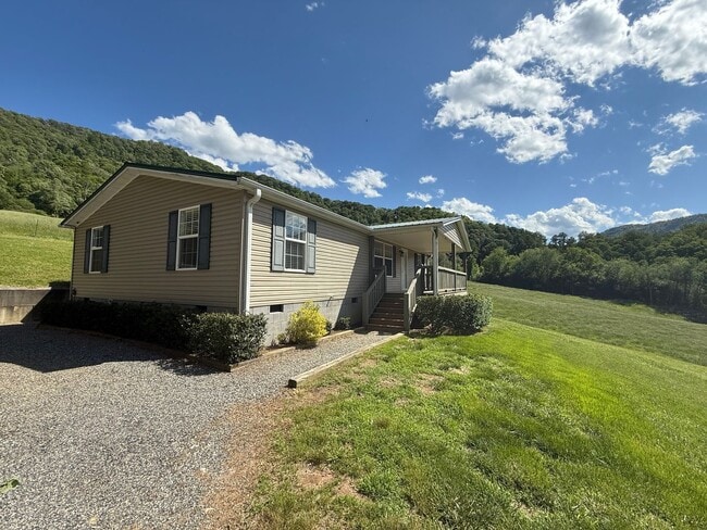 Primary Photo - Mountain Views on Beautiful Farm Land