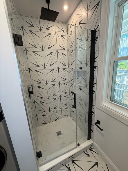 Building Photo - 19 Granite St