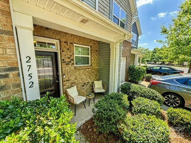 Building Photo - 2752 Sawbridge Ln