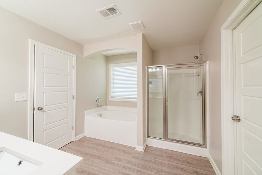 Building Photo - 149 Lindsey Dr