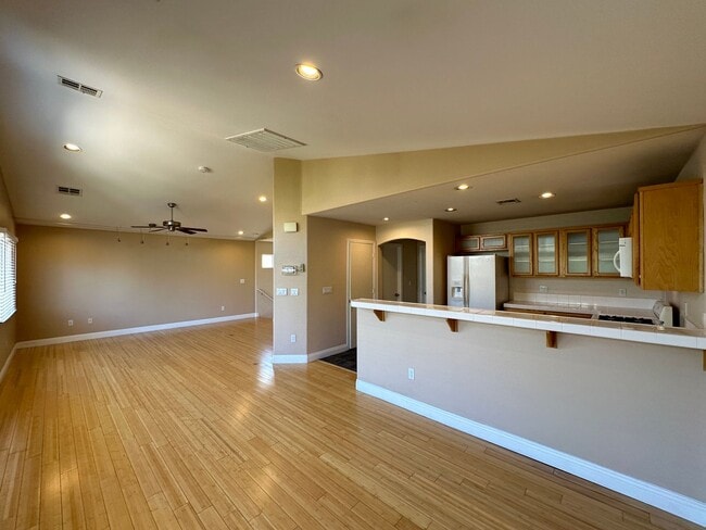 Building Photo - Canyon Trail at Rhodes Ranch