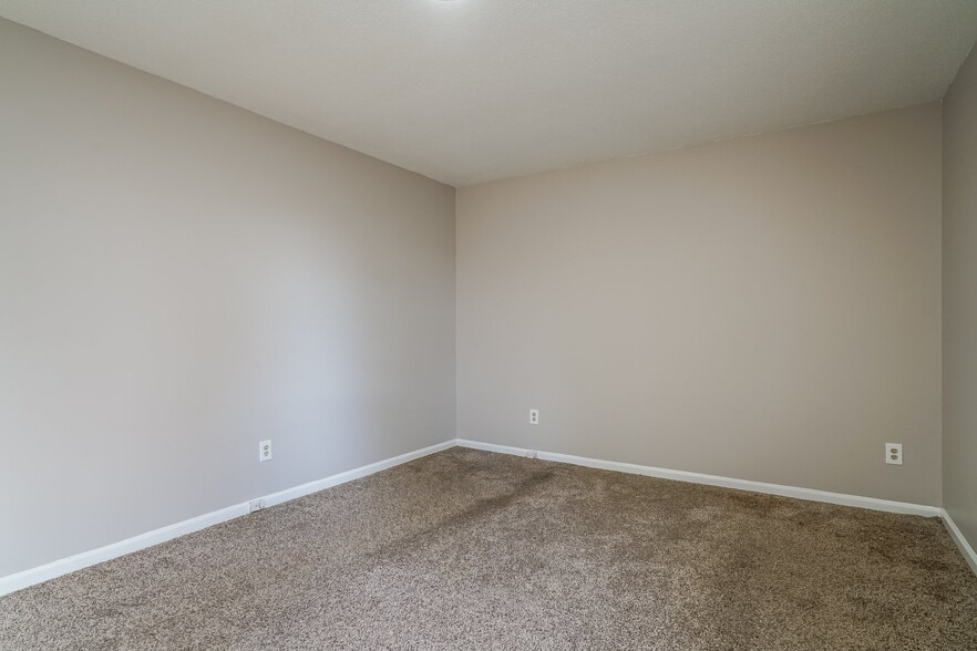 Building Photo - 7429 Buck Rd