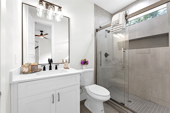 Building Photo - 710 Link Rd