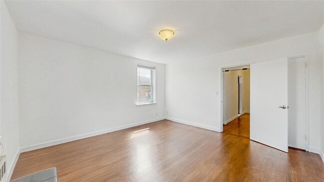 Building Photo - 10255 67th Dr