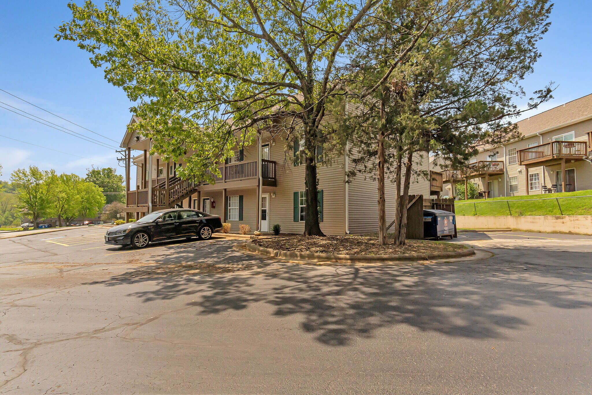 Building Photo - 540 Abby Ln