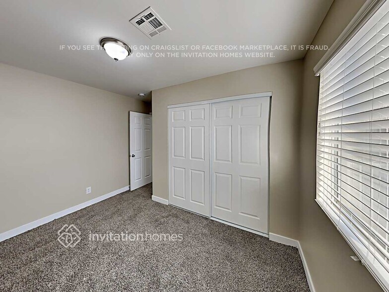 Building Photo - 1613 Fig Palm Ct