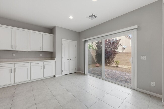 Building Photo - Southwest Gem! 3BR + Loft, Smart Home, Low-Maintenance Paver Patio