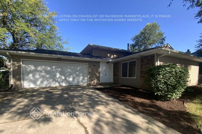 Building Photo - 953 Surrey Ct