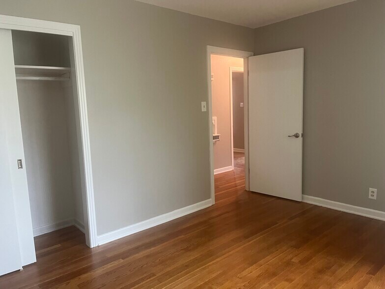 Building Photo - 314 Haverford Dr
