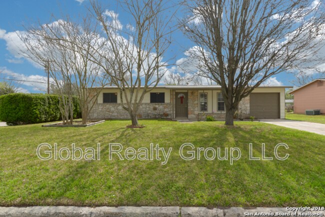 Building Photo - 202 Ivy Ln