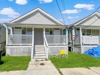 Building Photo - 1916 Eagle St