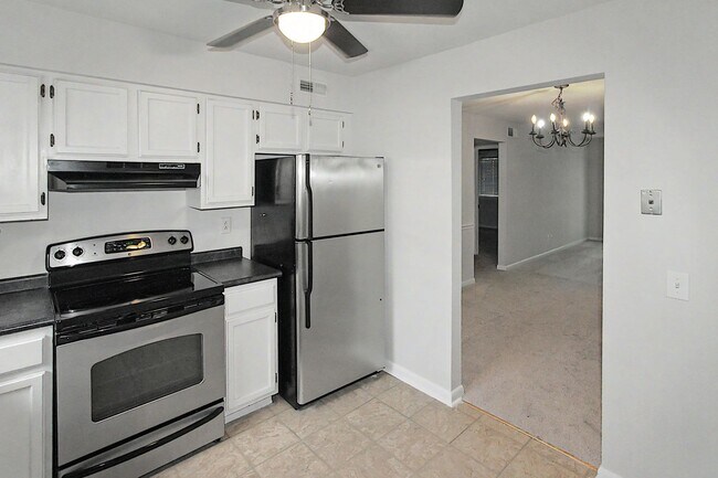 Building Photo - 3200 Heathstead Place