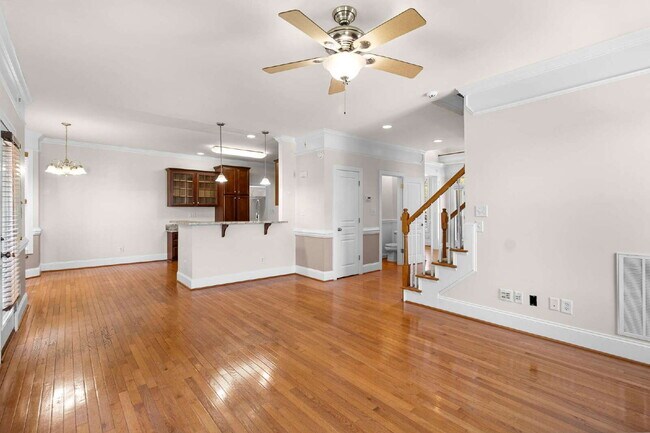 Building Photo - Spacious 4-Bedroom Home for Rent in Kings Grant Fayetteville – 15 Minutes from Fort Bragg