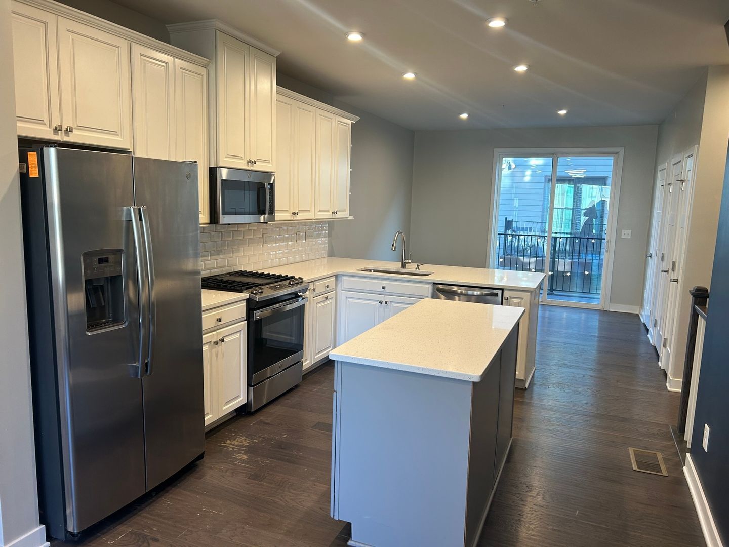 Building Photo - 317 Music Hall Wy