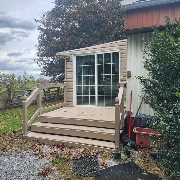 Primary Photo - 16614 Hawks Landing Ln