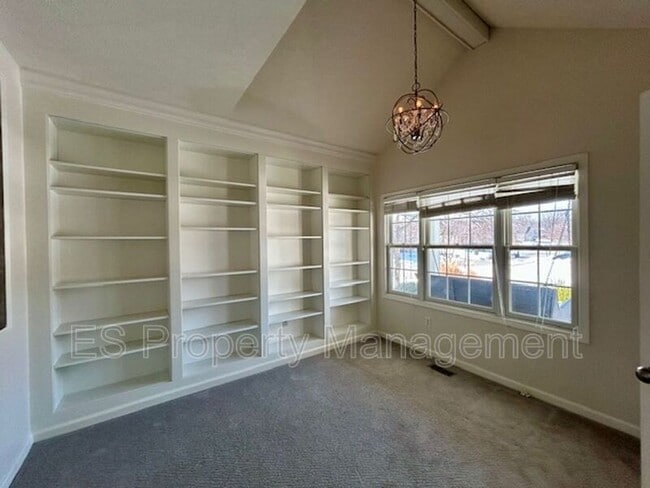 Building Photo - 18258 Benton Oak Dr