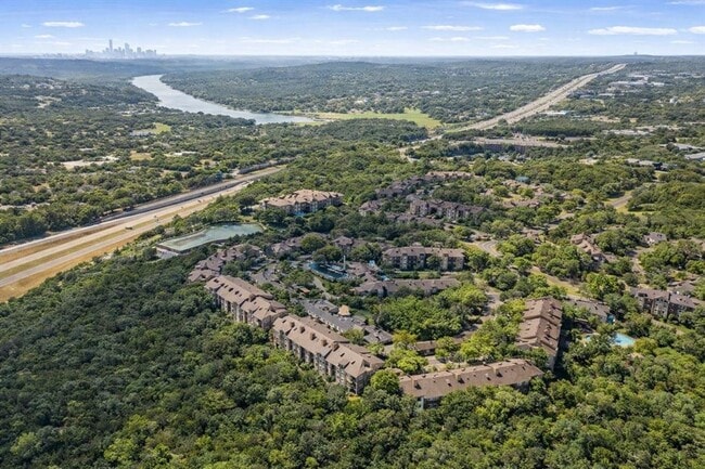 Building Photo - 6000 Shepherd Mountain Cove