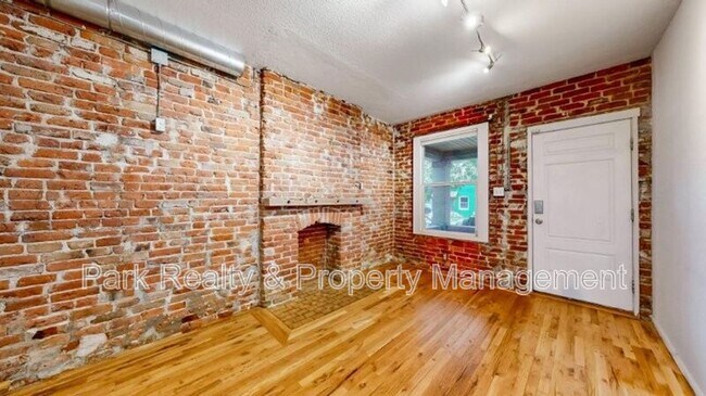 Building Photo - 2738 N Downing St