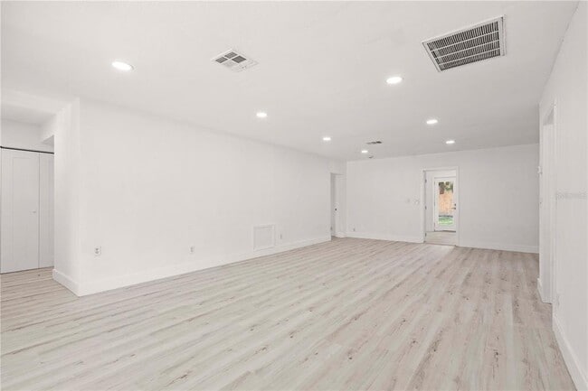 Building Photo - 1369 Pine Brook Dr