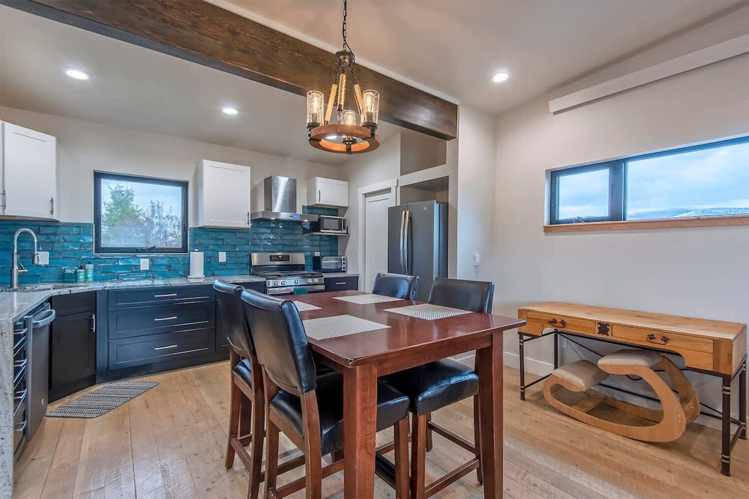 Building Photo - 73 N Beryl Ave