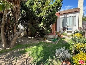 Building Photo - 3822 Huron Ave