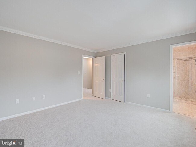 Building Photo - 10332 Mockingbird Pond Ct
