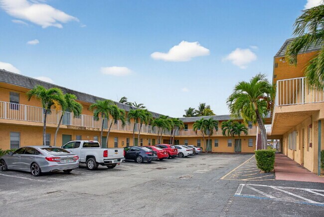 Building Photo - QUICK MOVE IN - FIRST MONTH FREE | Bright & Modern 1-Bedroom Apartment in Prime Oakland Park Loca...