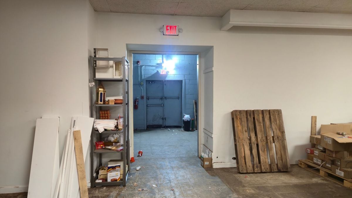 Building Photo - 65 E Bridge St