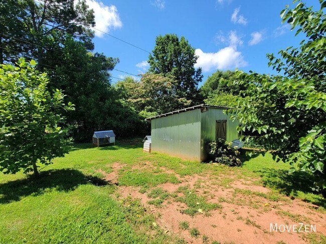 Building Photo - 275 Scenic Ave