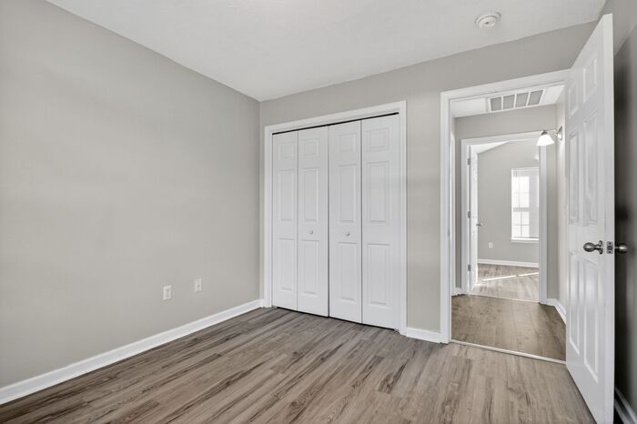 Building Photo - 317 Bryant Park Ct