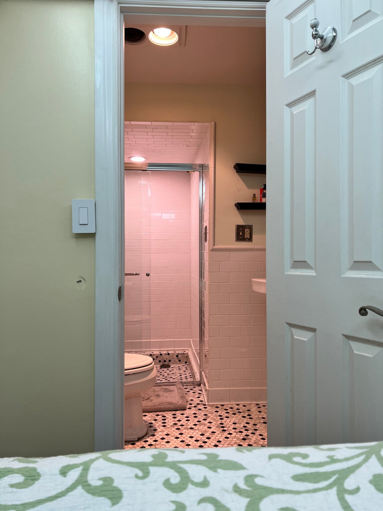 Building Photo - 646 W Bittersweet Pl