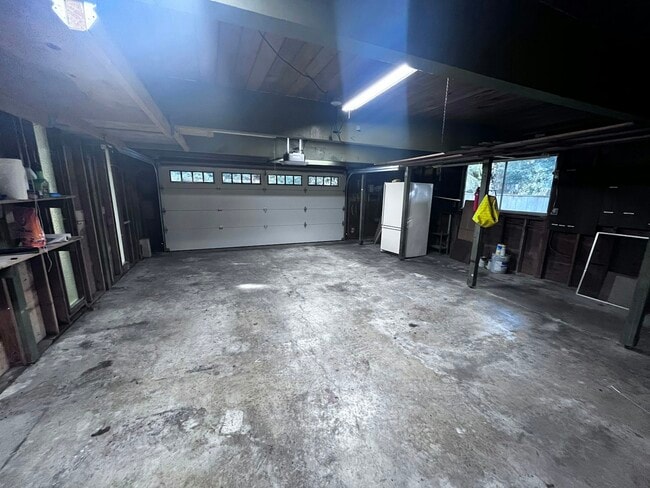 Building Photo - 4523 110th Ave NE