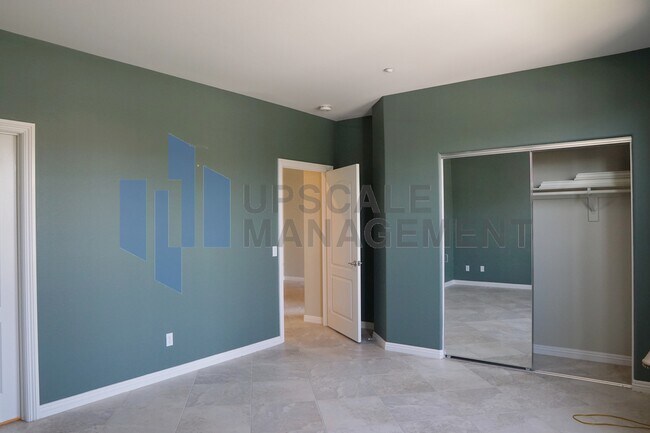 Building Photo - 2029 Savanna Way