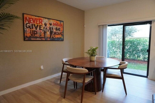 Building Photo - 385 NW 9th St