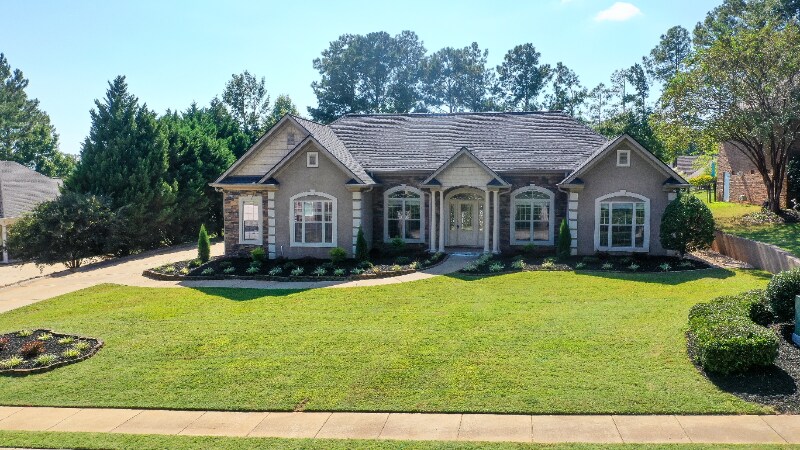 Building Photo - 2025 Keystone Dr