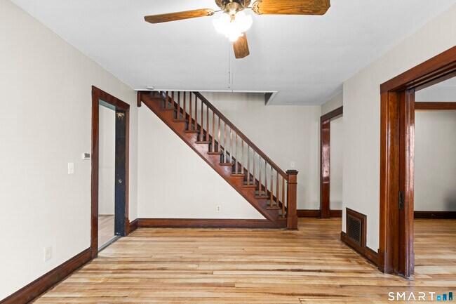 Building Photo - 44 Bigelow Ave