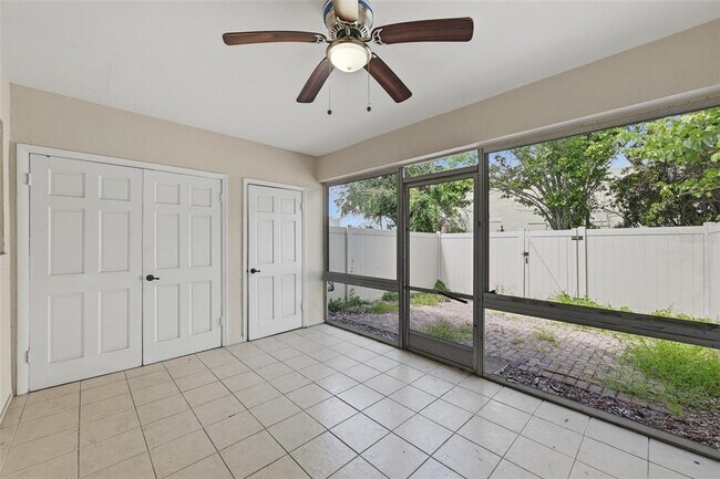 Building Photo - 10315 Carrollwood Ln
