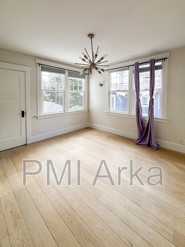 Building Photo - 1219 N Allen Pl