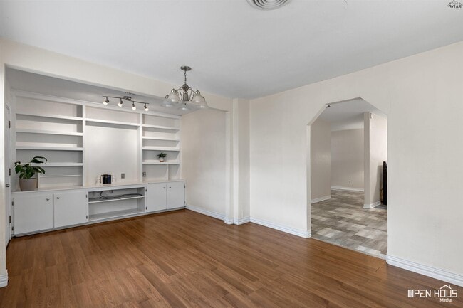 Building Photo - 4208 Idlewood Dr