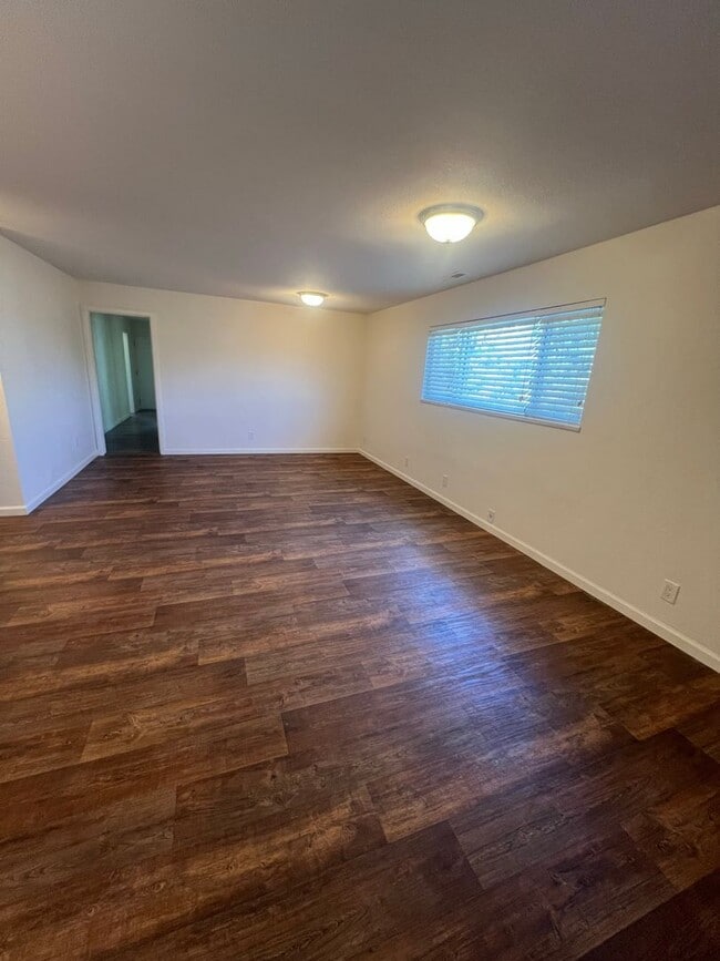 Building Photo - 4323 El Camino Ave