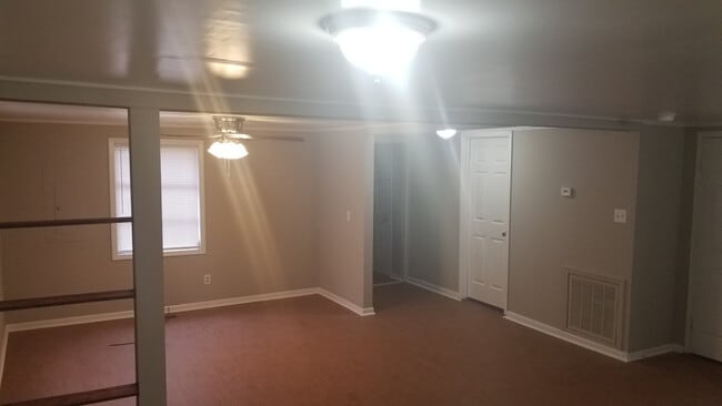 Building Photo - Resaca Mobile Home Park