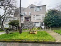 Building Photo - 406 1/2 N 6th St